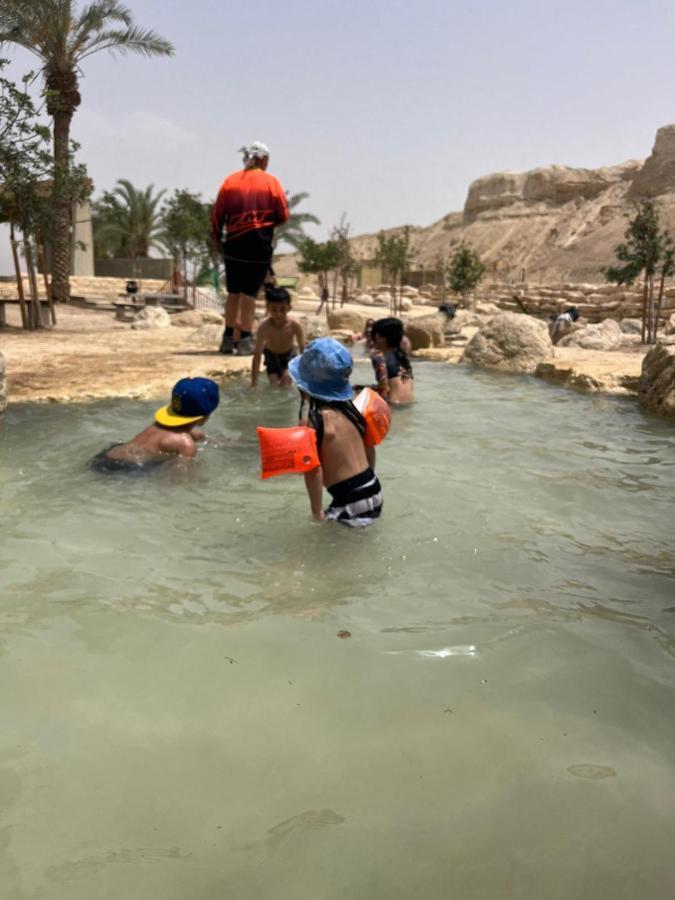 Belfer'S Dead Sea Cabins Neot HaKikar Eksteriør billede