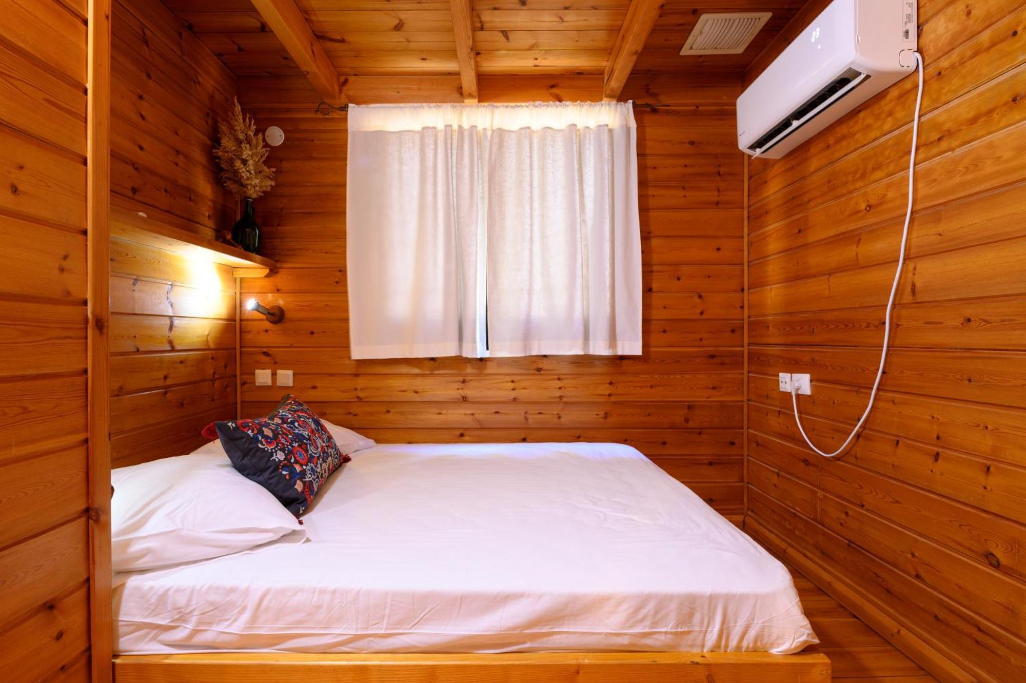 Belfer'S Dead Sea Cabins Neot HaKikar Eksteriør billede
