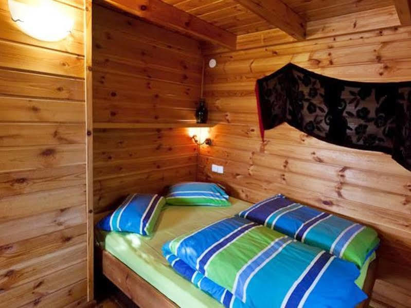 Belfer'S Dead Sea Cabins Neot HaKikar Eksteriør billede
